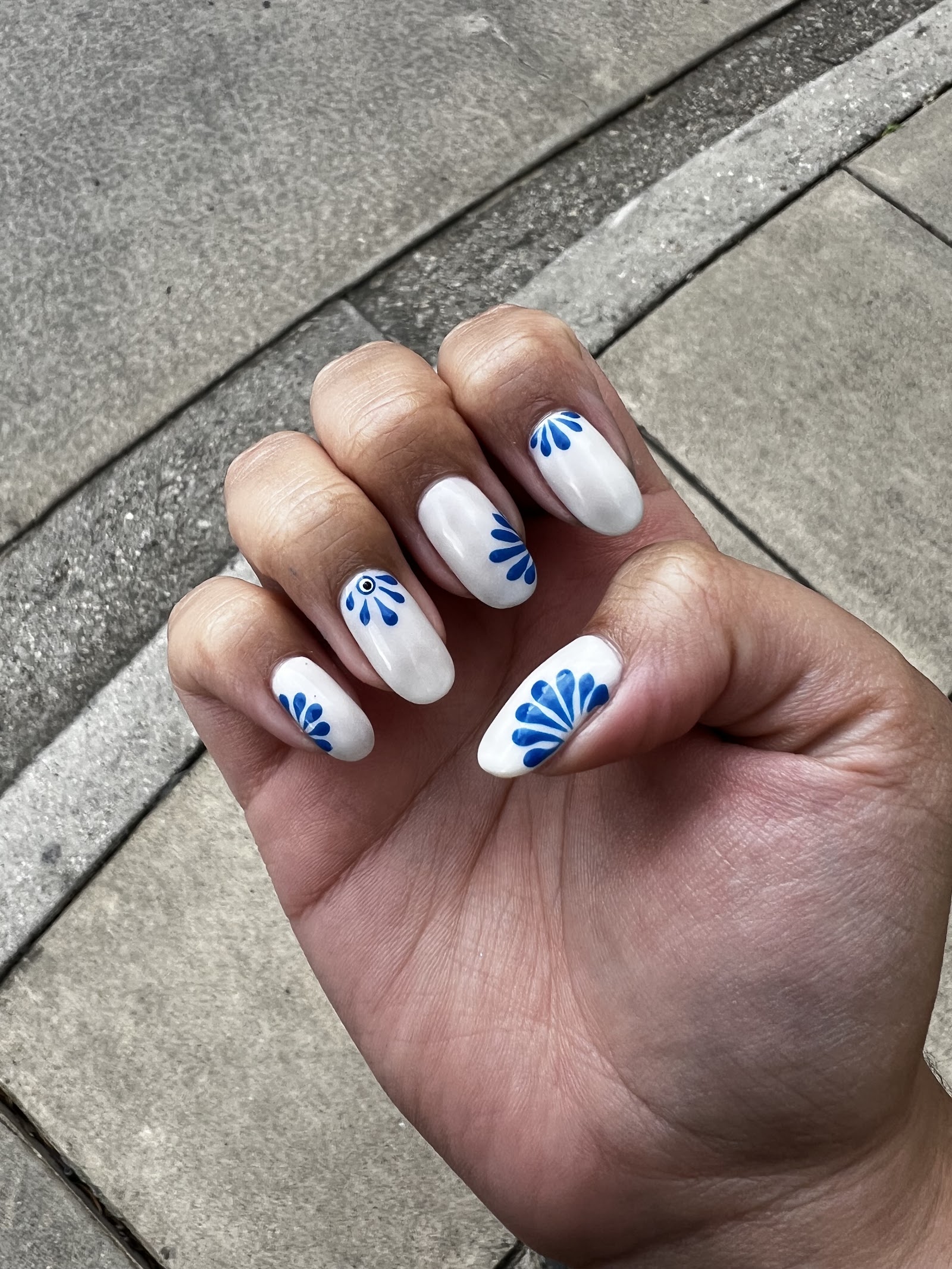 Nails on the River nail photo 2